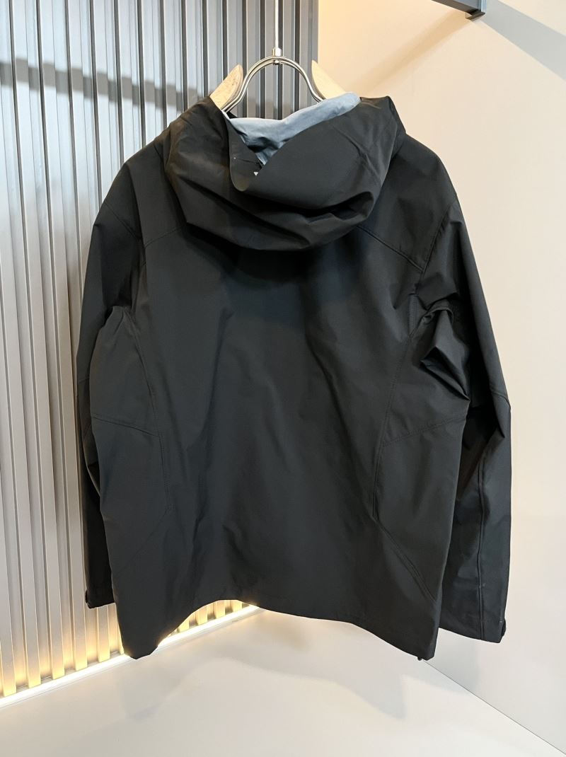 Canada Goose Outwear